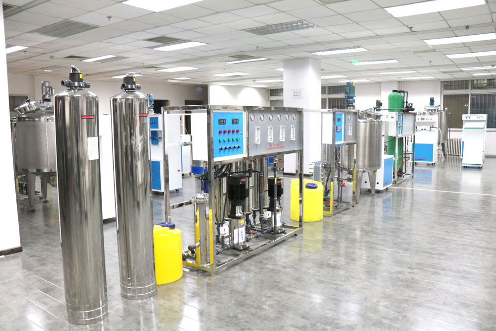 醫(yī)療、電子、化工、鋼鐵、電廠等行業(yè)用水設備