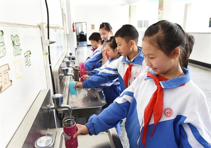 學(xué)校、單位、小區(qū)、酒店、醫(yī)院直飲水入戶云聯(lián)網(wǎng)